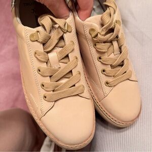 Johnston & Murphy Women's Leather Sneakers in Nude Beige